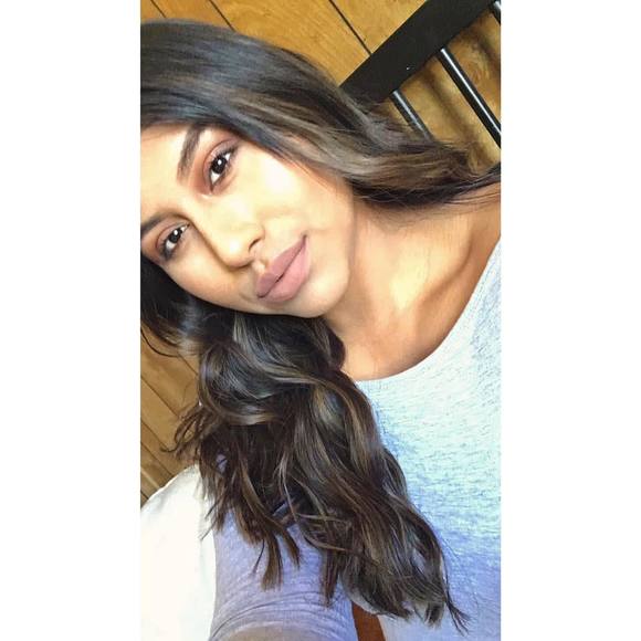 Meet your Posher, Bernice - Picture 1 of 1